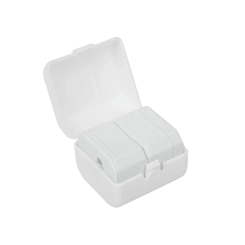 World Travel Adaptor plástico