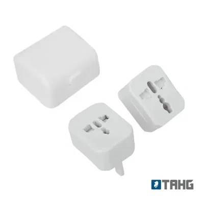 World Travel Adaptor personalizado con logo empresa - adaptador de viaje corporativo Chile