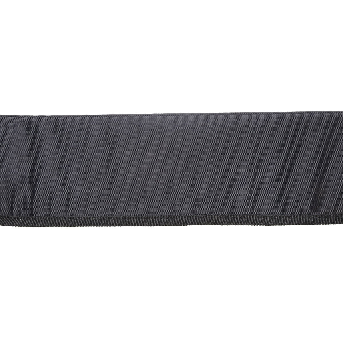 Funda negra simple, sin detalles visibles.