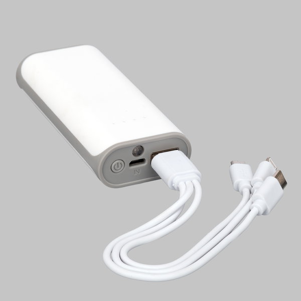 Cargador Power Bank 5200mah plástico rígido personalizado con logo empresa - Merchandising corporativo Chile